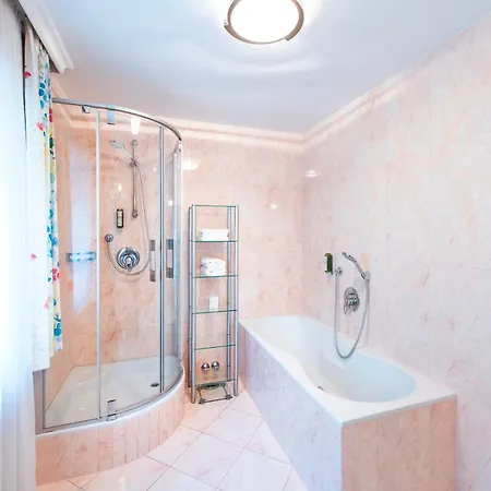 Manni - & * Mayrhofen