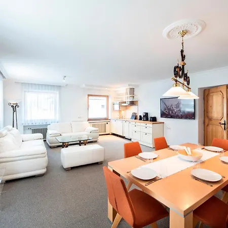 Manni - & Vakantiehuis Mayrhofen